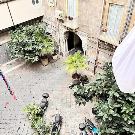 Orlando E Angelica By Tabula House 3*