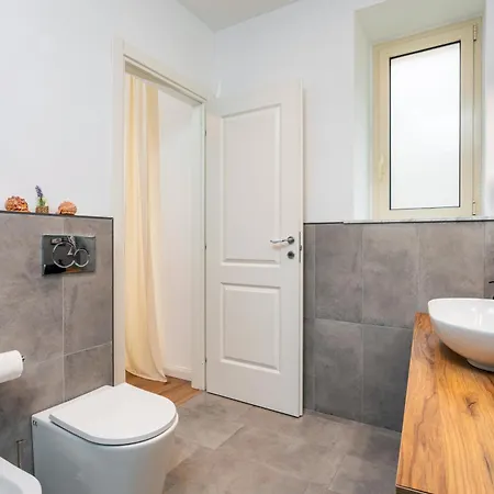 Orlando E Angelica By Tabula House 3*