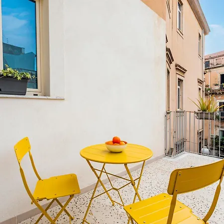 Orlando E Angelica By Tabula House Catania